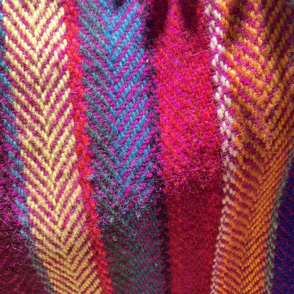 100% Wool Unisex Zapotec Mexican Poncho, One Size - Picture 8 of 16